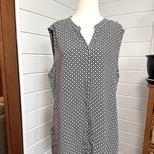 Nicole Miller Black and White Geometric Tunic